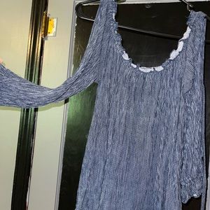 american eagle open sleeves with ties shirt. size M